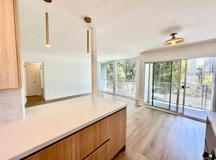 1311 California Ave #201, Santa Monica, CA 90403