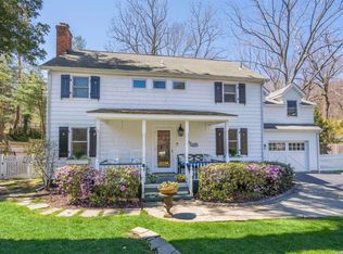 78 Turkey Ln, Cold Spring Harbor, NY 11724