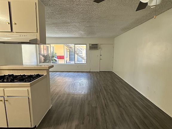 5th image of 6320 Whitsett Ave #2