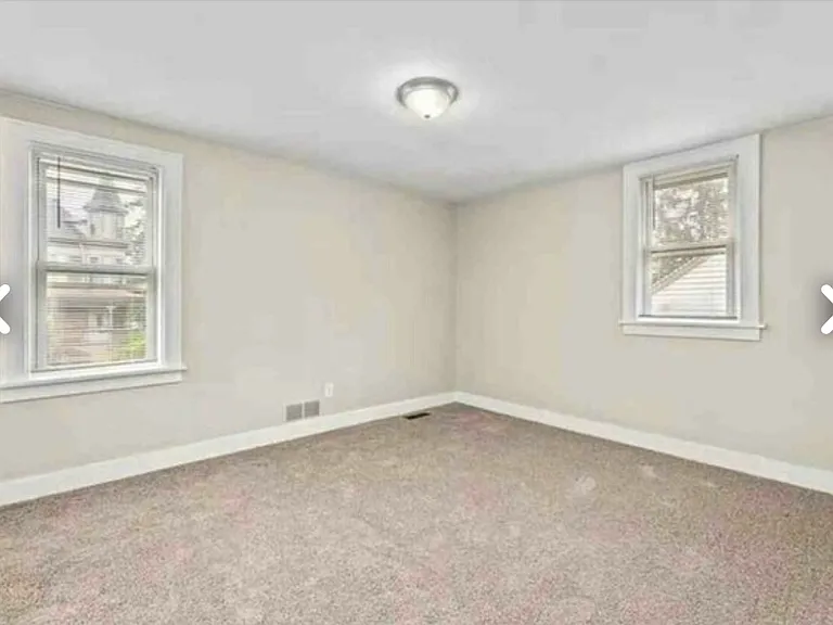 246 W Steuben St #2 — Photo 10