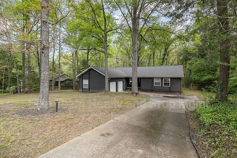 1st image of 6618 Lakeside Dr