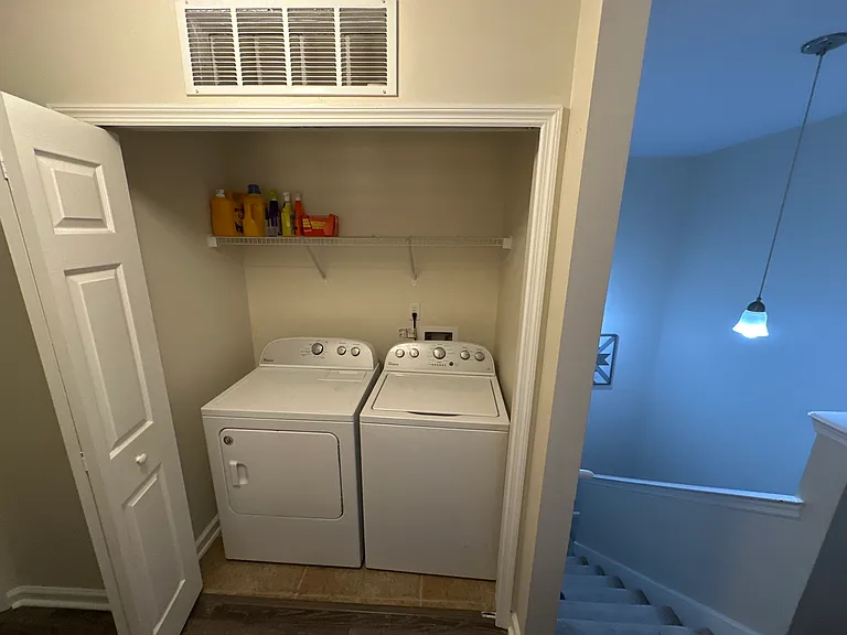 539 Hopewell Dr — Photo 12