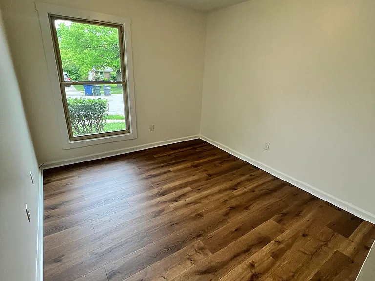 1632 Claywood Ct — Photo 32