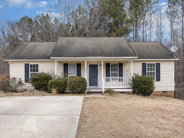 257 Cambridge Elm Dr, Clayton, NC 27520
