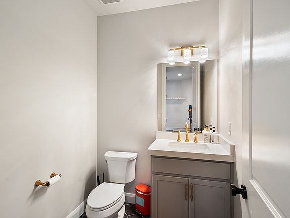 4th image of 3862 W Lucerne Way
