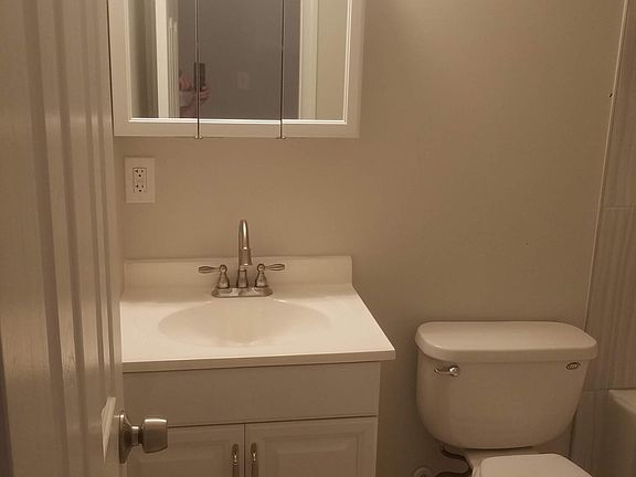 5th image of 310 River Oaks Dr
