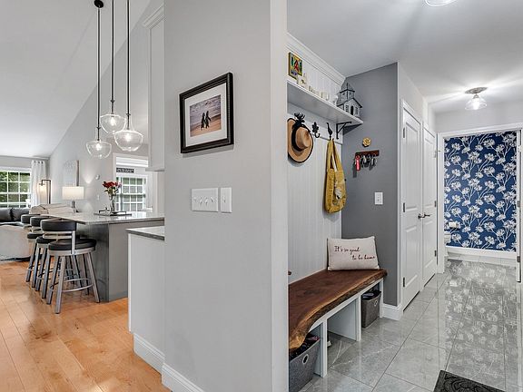 5th image of 28 B Black Walnut Lane #28-B