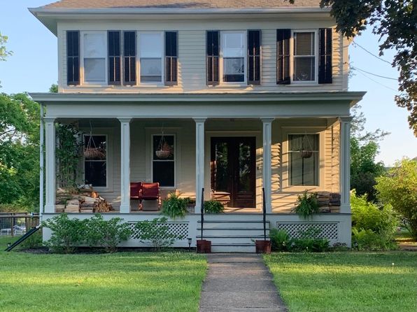245 Main St