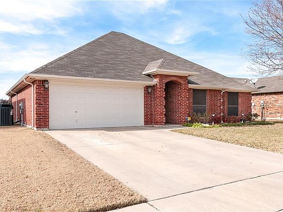 2nd image of 409 Vista Way Dr