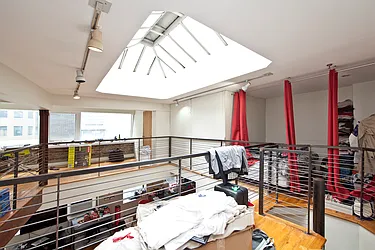 Rented by R New York