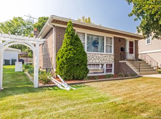 712 N Arlington Heights Rd, Arlington Heights, IL 60004