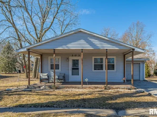 303 NE 6th St, Atlanta, IL 61723