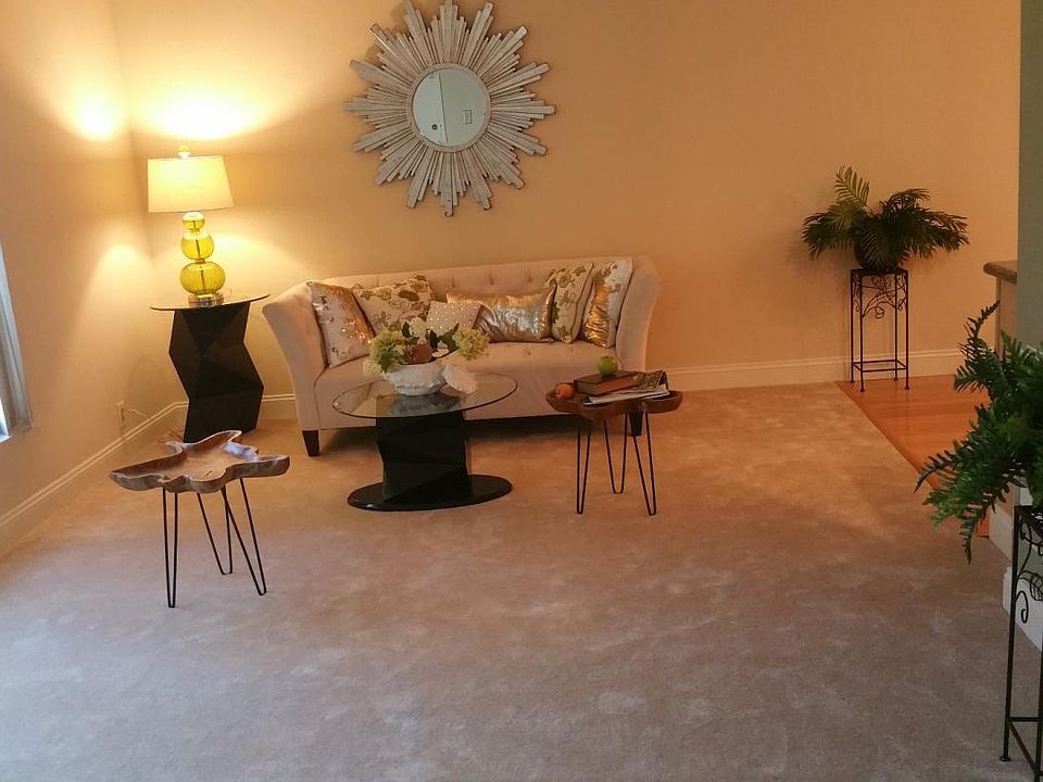 1st image of 340 Auburn Way APT 6