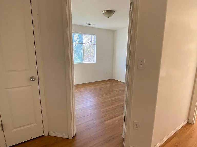 1227 NE 84th Ave — Photo 17