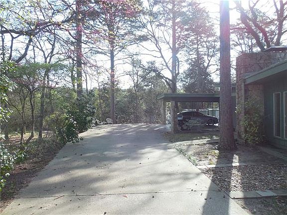 4th image of 339 Hideaway Ln E