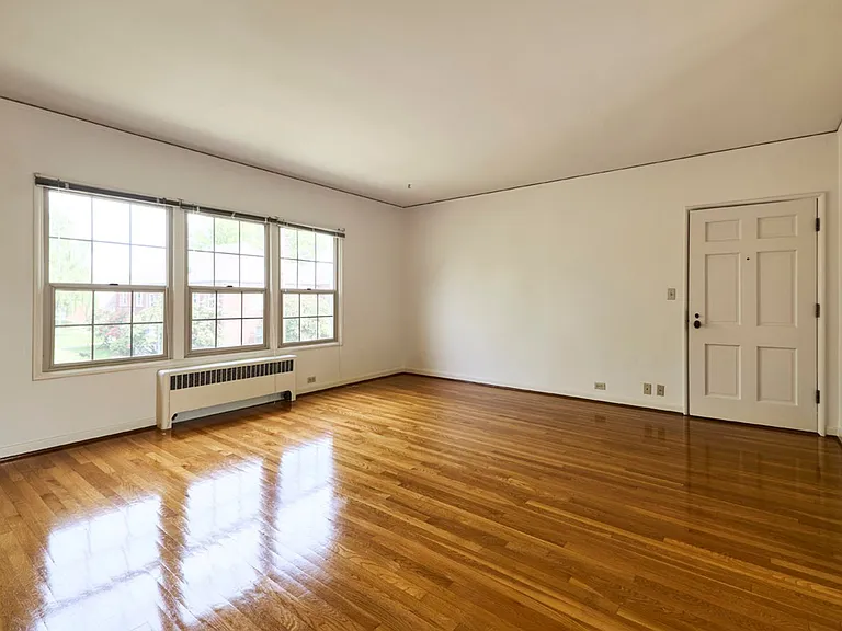Parkview Apartments — Photo 17