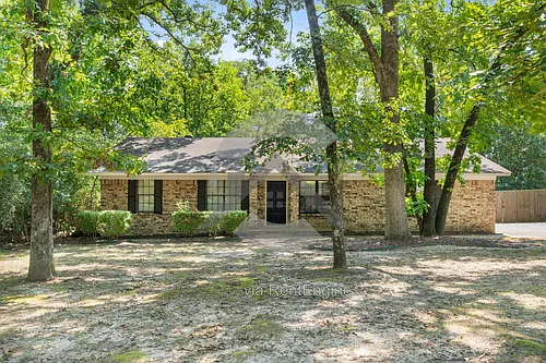 108 Robin Ln Photo 1