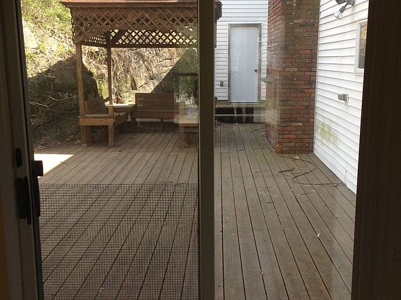 2nd image of 16 Putnam Ave #1