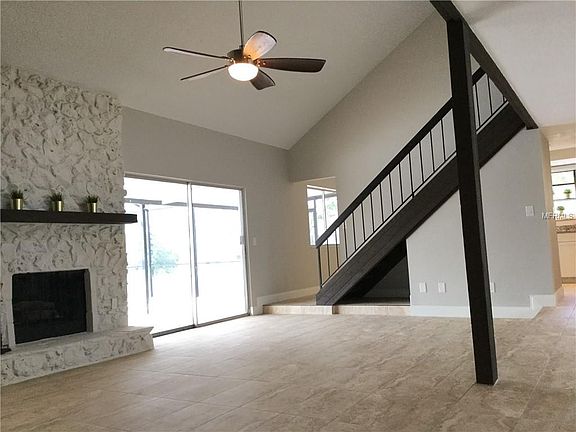5th image of 9805 Heaton Ct