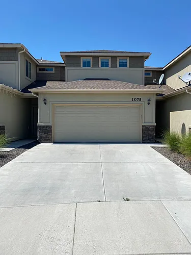 1075 N Lightning Pl Photo 1