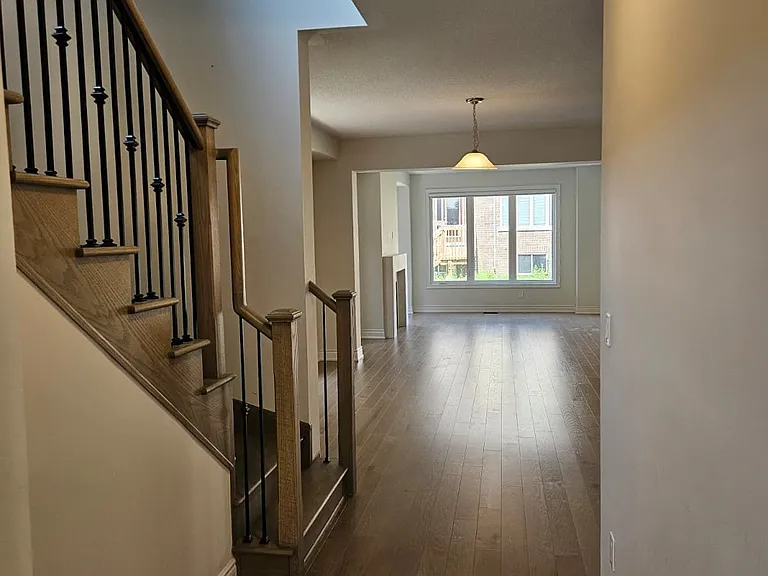 18 Gladmary Dr — Photo 7