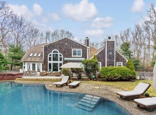 1557 Millstone Rd, Sag Harbor, NY 11963