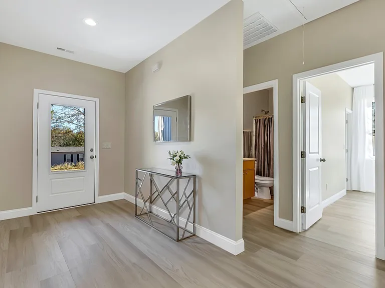 170 Weaver Rd #A — Photo 10