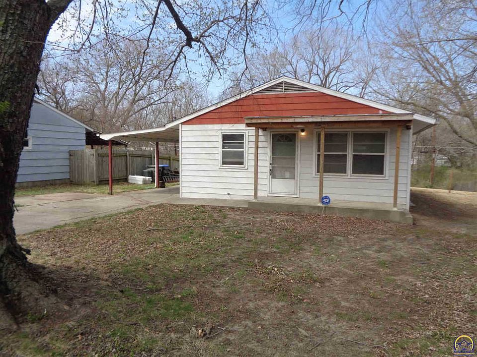1st image of 4025 SE Truman Ave