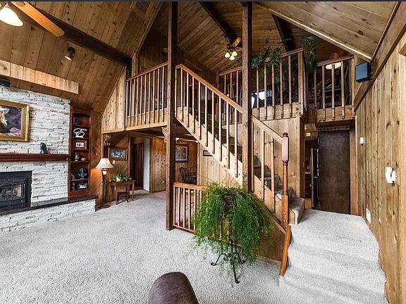 Stairs to Primary MB