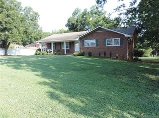 1205 Yadkin St, Albemarle, NC 28001