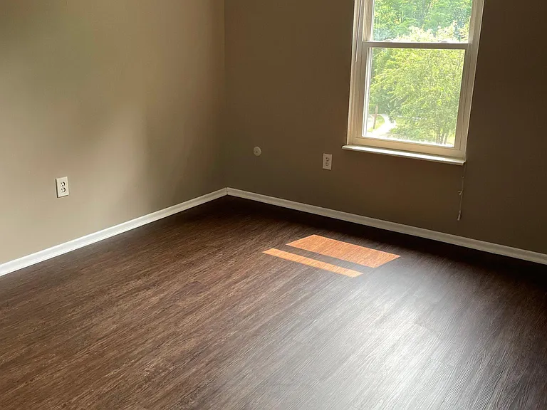 1410 Forest Ln — Photo 14