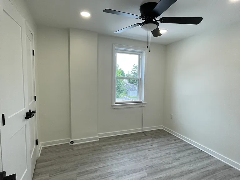 62 Genesee Lofts — Photo 9