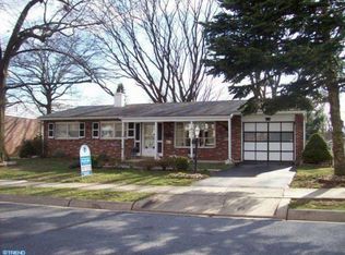 162 Elizabeth Dr, Sinking Spring, PA 19608