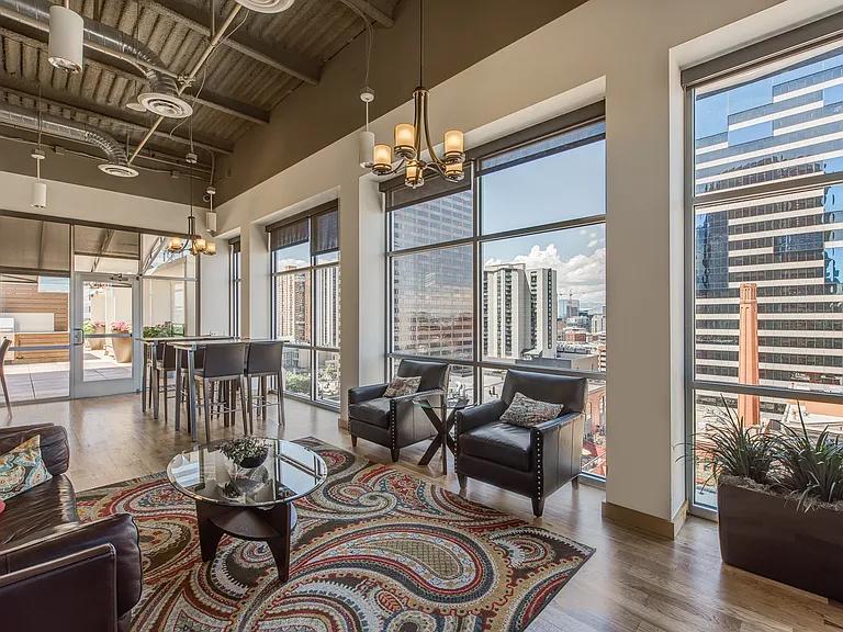 Skyline 1801 — Photo 10