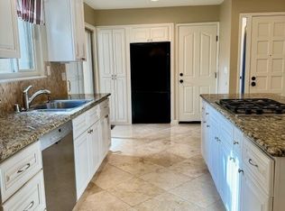 15 Fairway Pl, Pleasant Hill, CA 94523