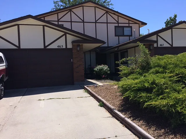 3 bed, 1200 sqft, $2,200 — Photo 1