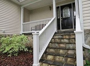 2113 Crystal Spring Ct, Haw River, NC 27258