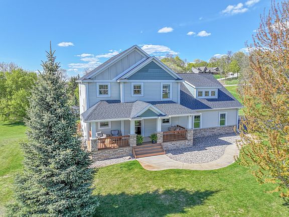 3rd image of 3693 Crestwood Rdg NE