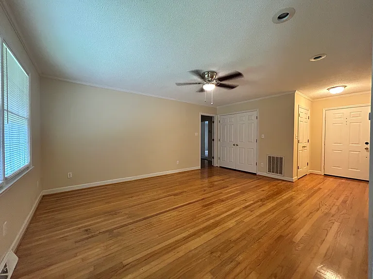 Living room and front entry. 22.5x13.5