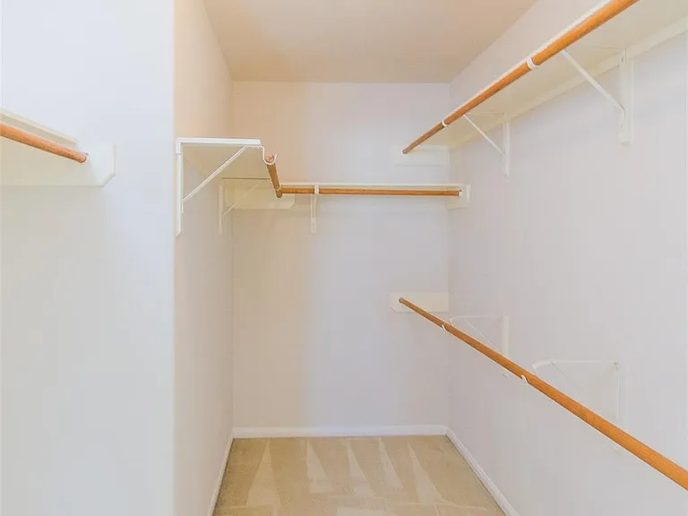 14202 Ballfour Park Ln — Photo 8