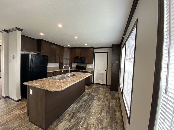 3rd image of 225 Pebble Creek Dr #270