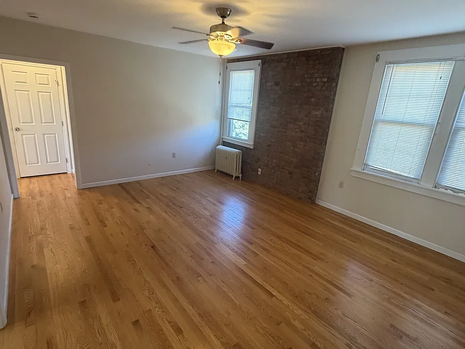 405 Main St #6