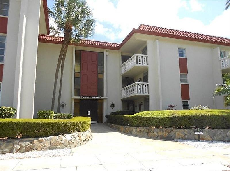 1st image of 1009 Pearce Dr Unit 307
