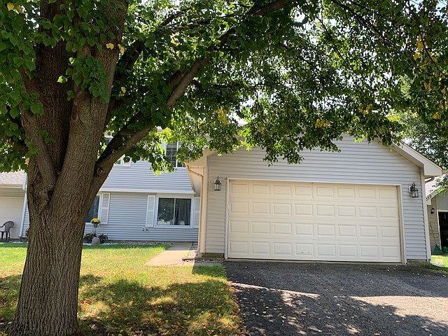 1st image of 3061 Winchester Ct W #3061