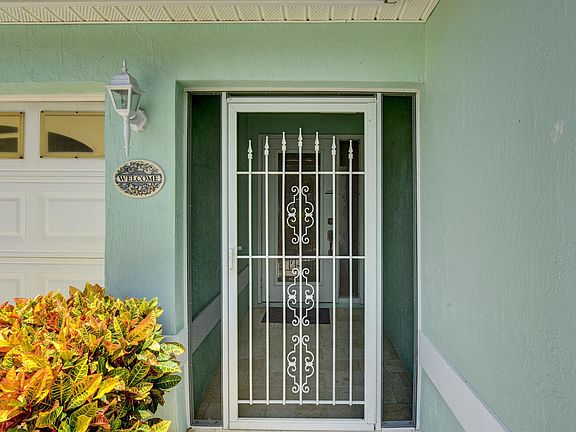 3rd image of 2293 SW Olympic Club Ter