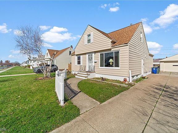 2nd image of 4767 Southwood Dr