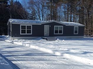 84 Lucas Pond Rd, Northwood, NH 03261