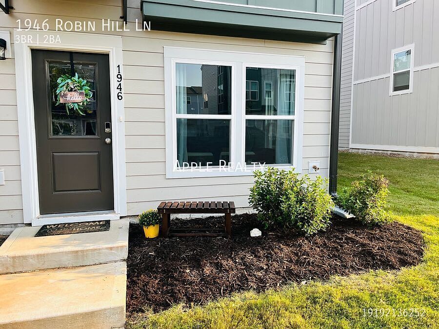 1st image of 1946 Robin Hill Ln