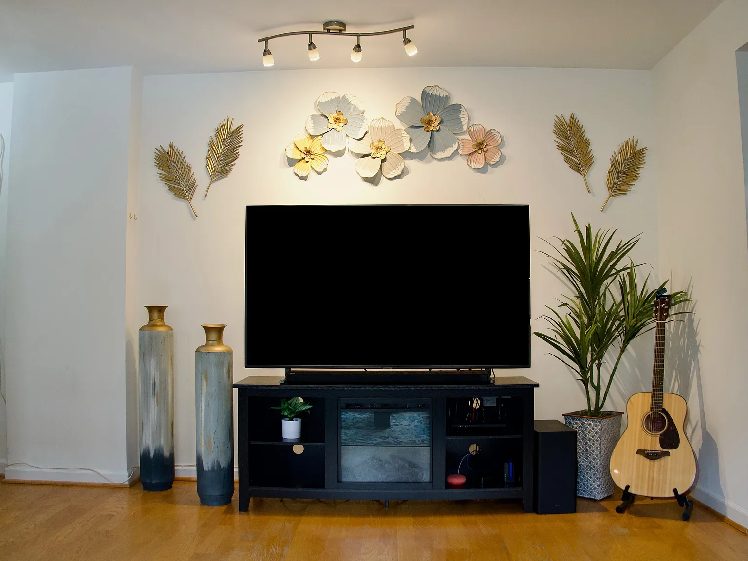 1750 Harvard St NW — Photo 4