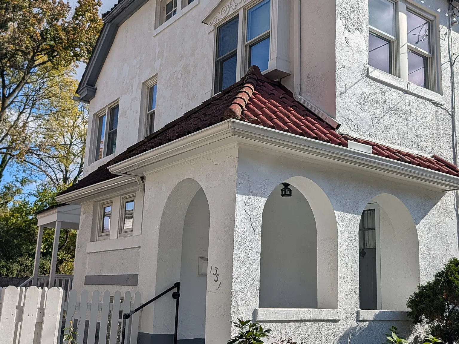 3 bed, 1.5 bath, 1264 sqft, $2,500 — Photo 2